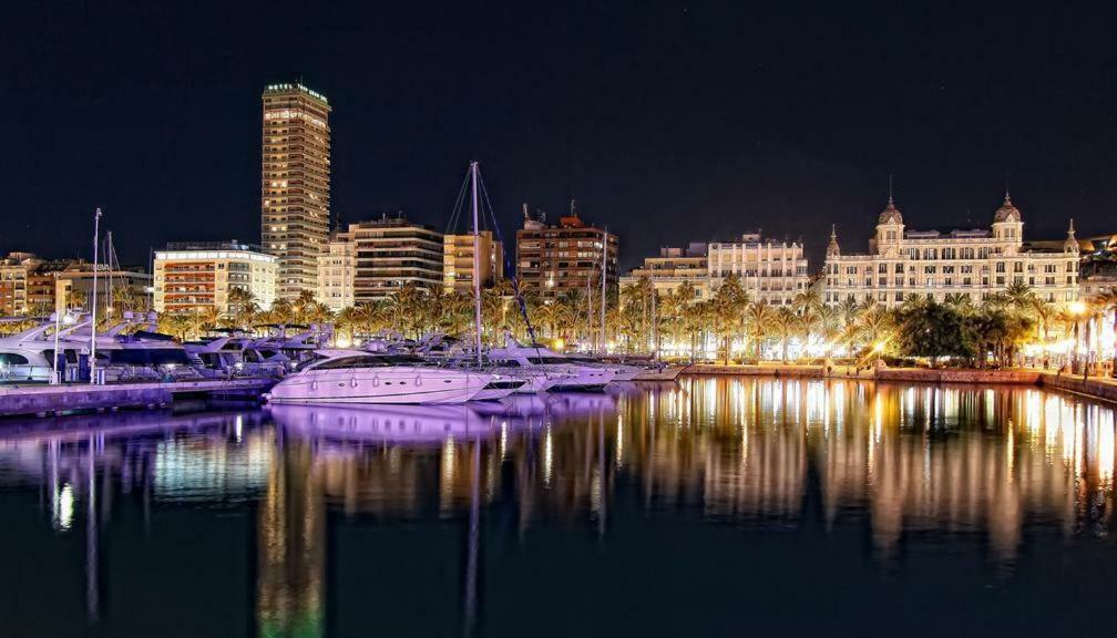Casco Historico Apartman Alicante Kültér fotó